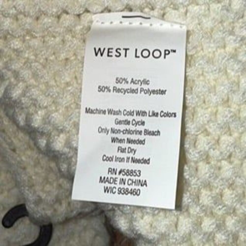 NWT Women’s Headbands & Gloves Lot | 11pc Winter Reseller Inventory - Picture 3 of 7